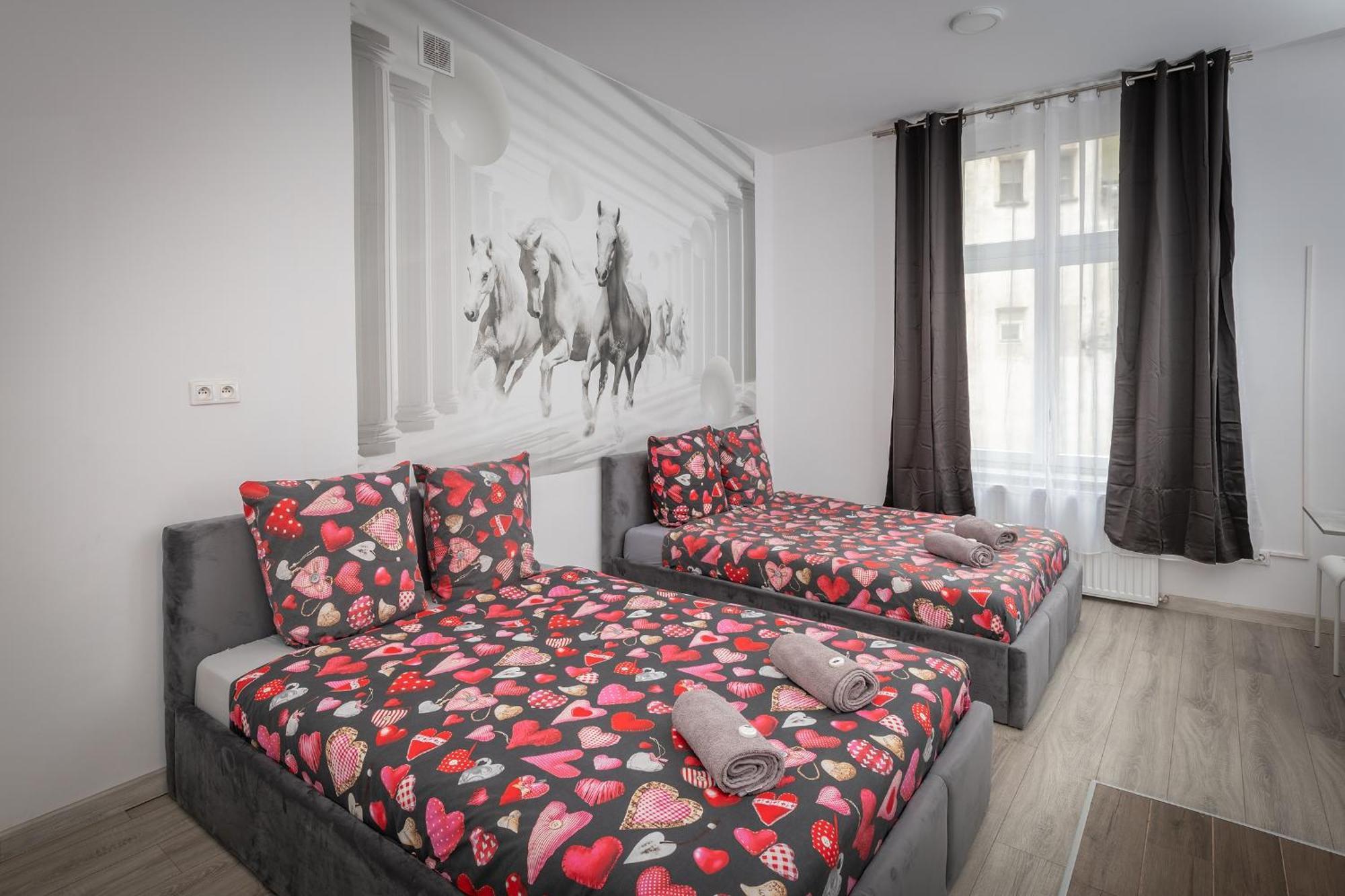 70S Business Room Krakow Bagian luar foto