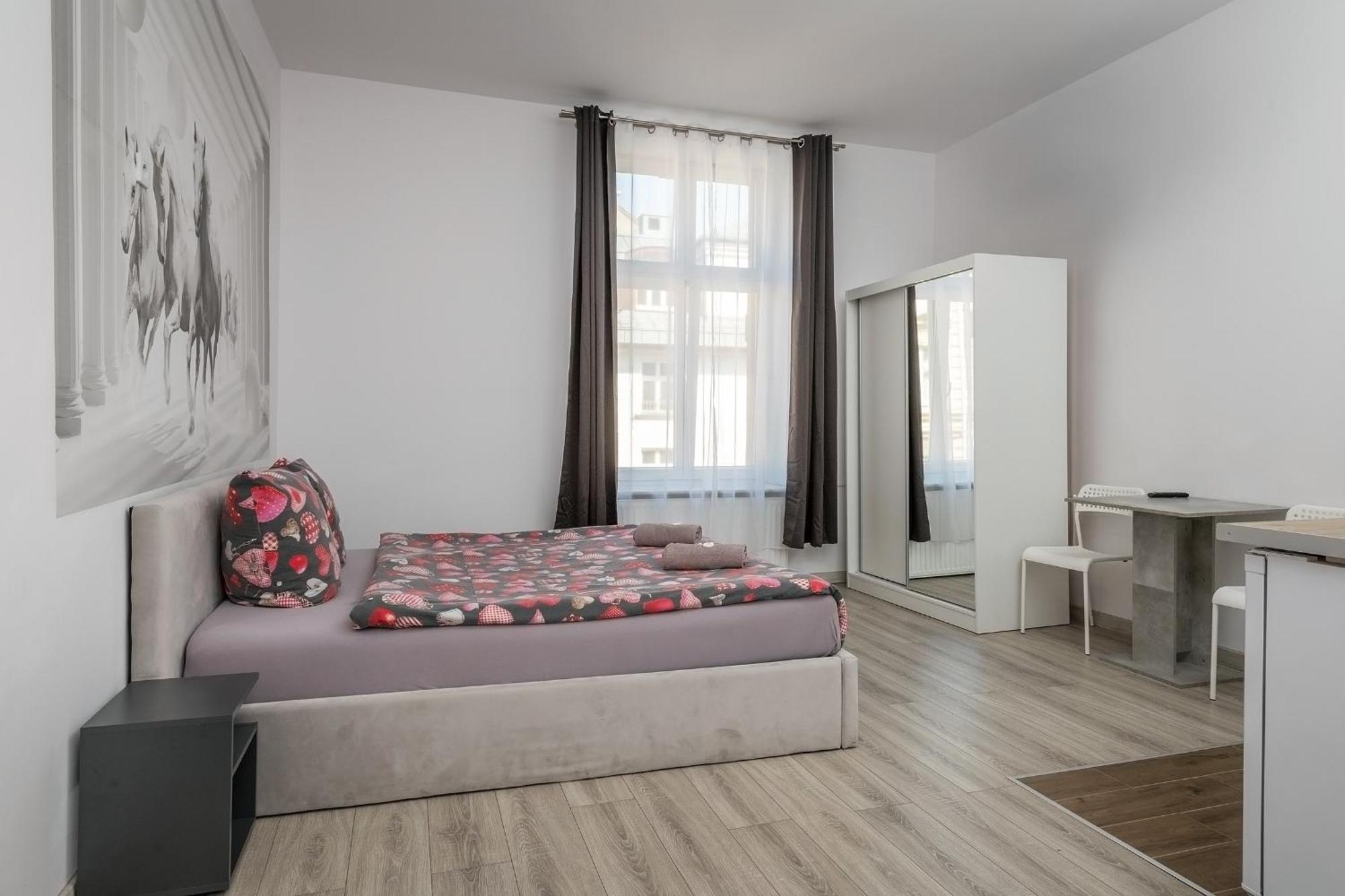 70S Business Room Krakow Bagian luar foto