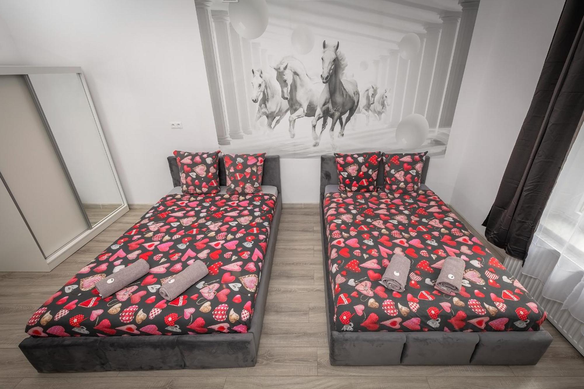 70S Business Room Krakow Bagian luar foto
