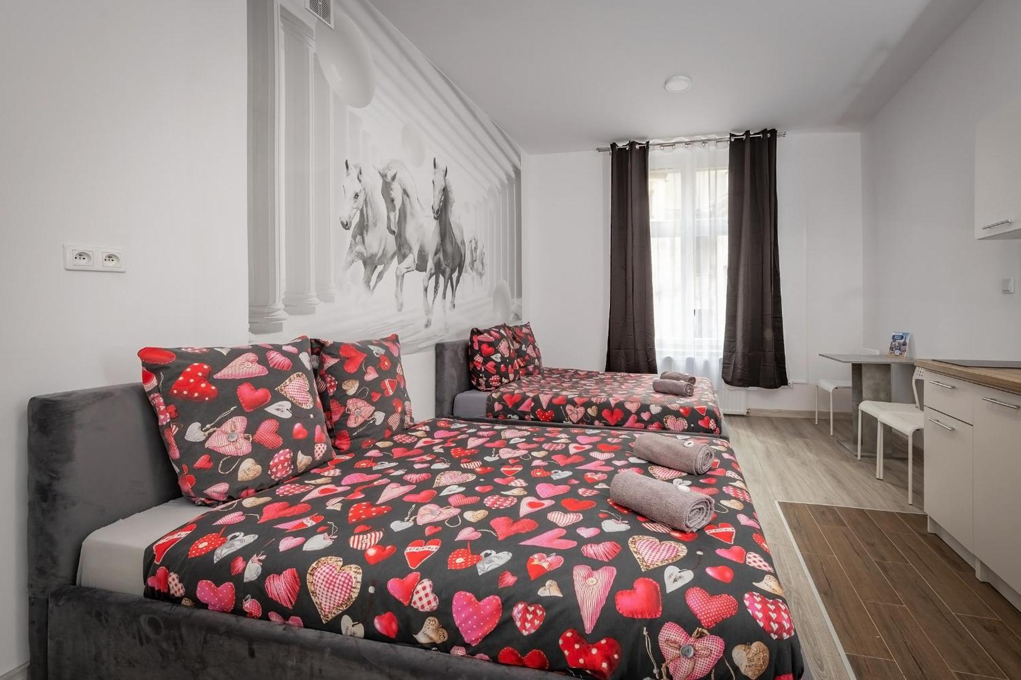 70S Business Room Krakow Bagian luar foto